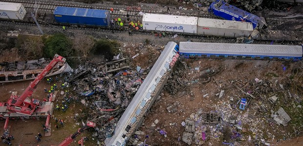 Η κυβέρνηση προσανατολίζεται στο Πλημμέλημα για Καραμανλή
